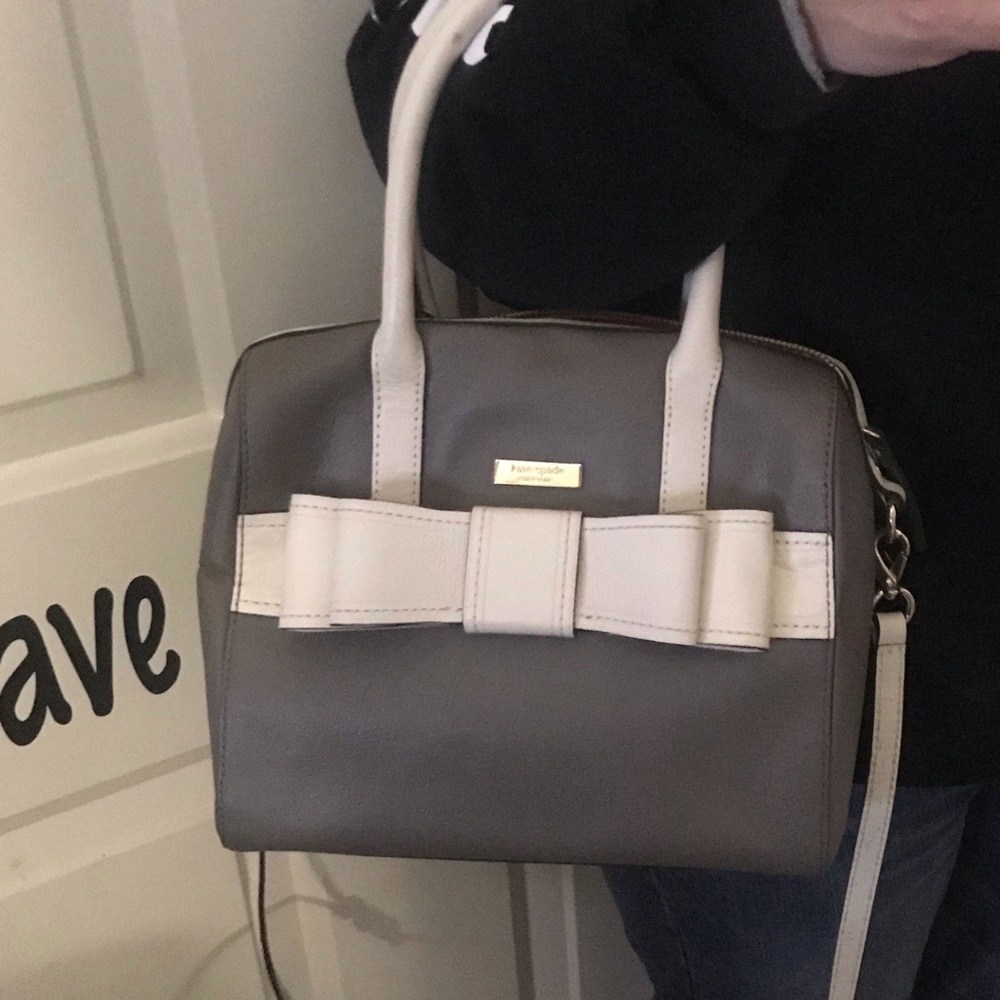 Excellent condition KATE SPADE purse - Picture 8 of 8